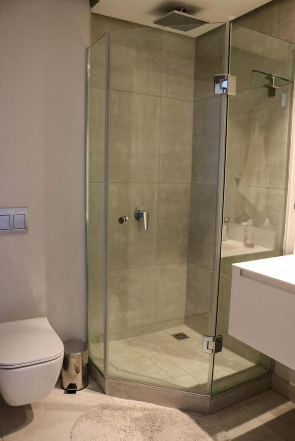 2218 At 16 On Bree Apartment Кейптаун Екстериор снимка